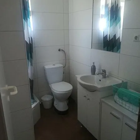 Franc Apartment *